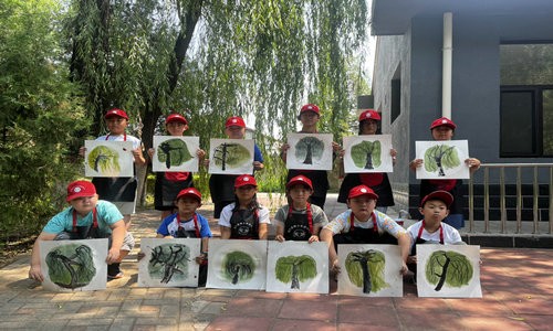 夏日的足迹 —记隆化县青少年活动中心美术班学员暑期写生